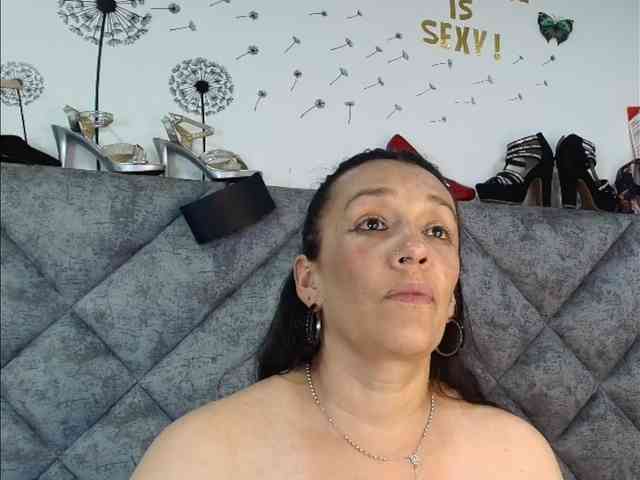 ShanteyLaurent webcam