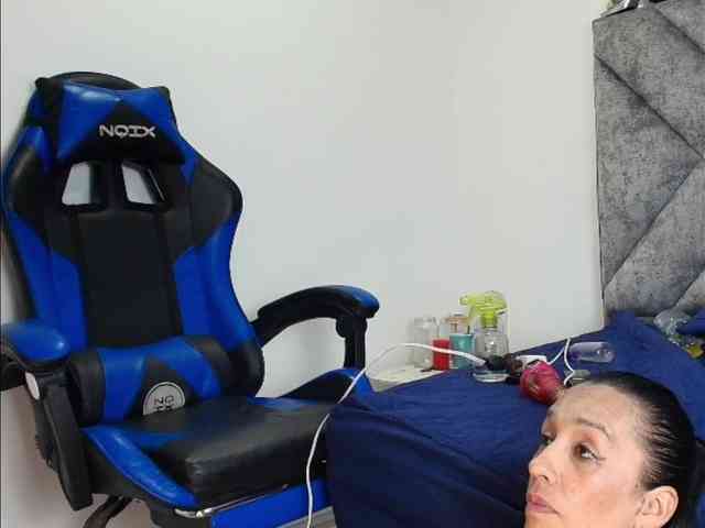 ShanteyLaurent webcam