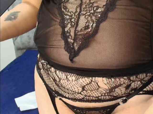 ShanteyLaurent webcam