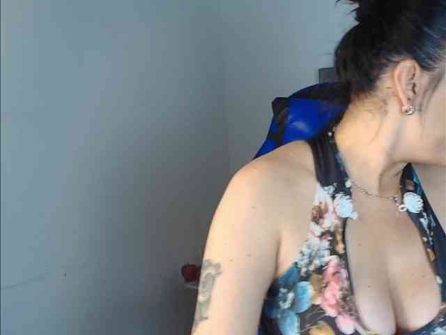 ShanteyLaurent webcam