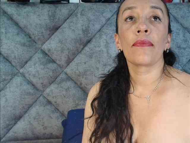 ShanteyLaurent webcam