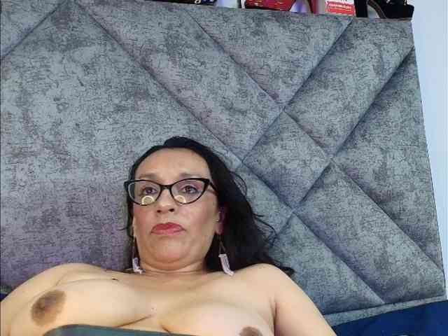 ShanteyLaurent webcam