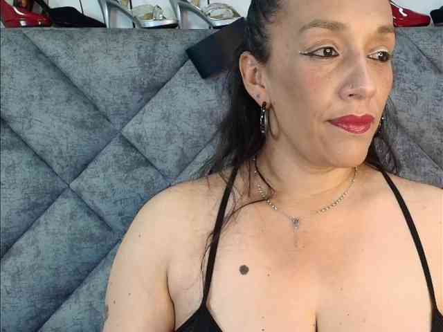 ShanteyLaurent webcam