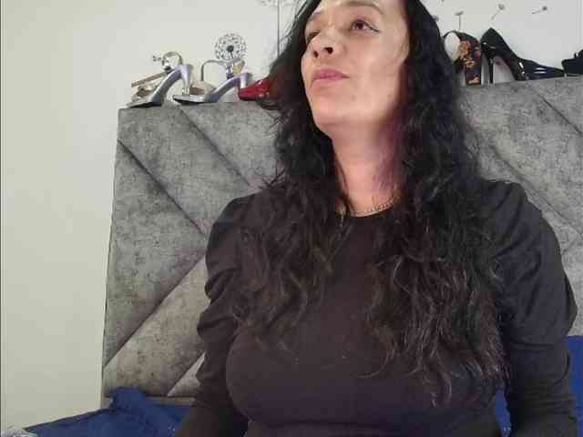 ShanteyLaurent webcam
