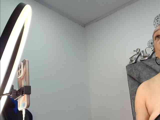 ShanteyLaurent webcam