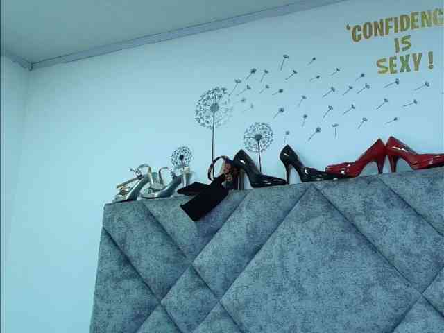 shanteylaurent's live room