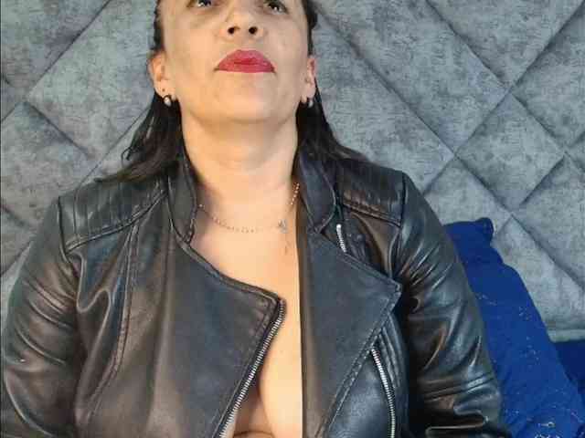 ShanteyLaurent webcam