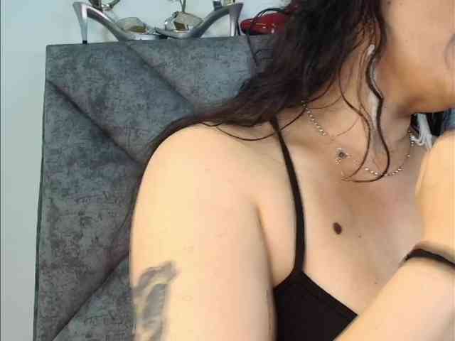ShanteyLaurent webcam