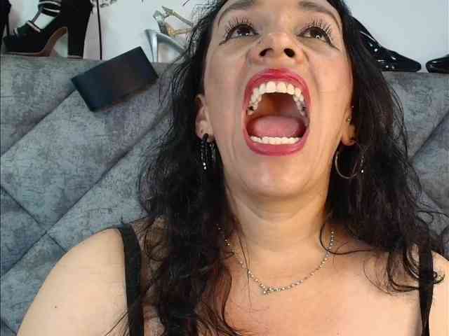 ShanteyLaurent webcam