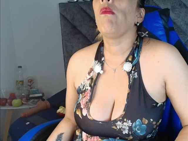 ShanteyLaurent webcam