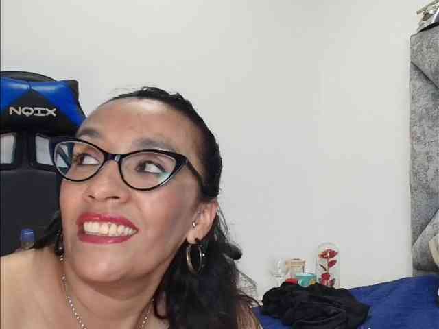 ShanteyLaurent webcam