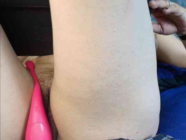 ShanteyLaurent webcam