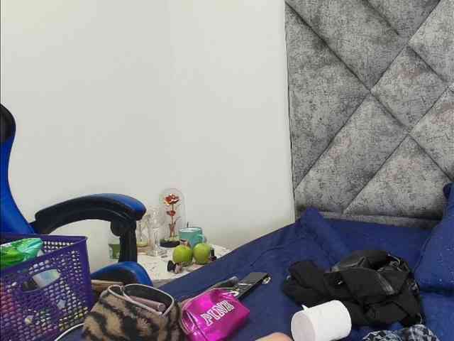 ShanteyLaurent webcam