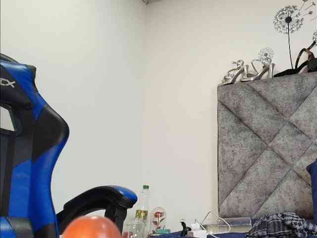 ShanteyLaurent webcam