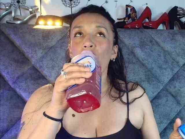 ShanteyLaurent webcam