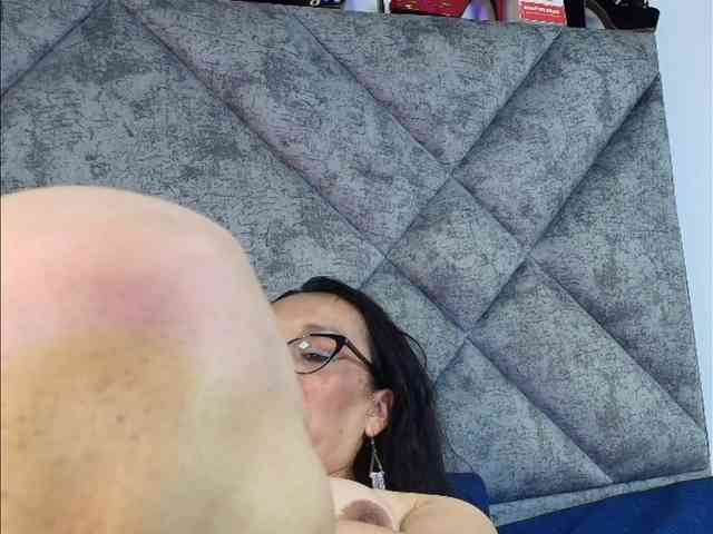 ShanteyLaurent webcam