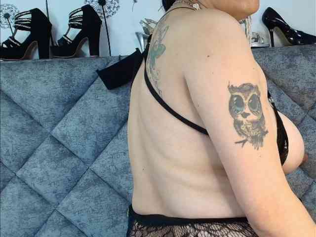 ShanteyLaurent webcam