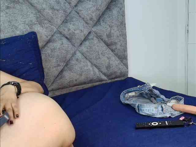 ShanteyLaurent webcam