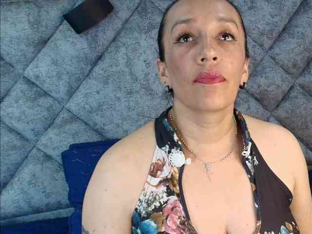 ShanteyLaurent webcam