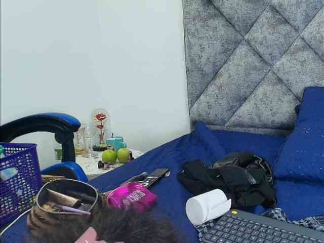 ShanteyLaurent webcam