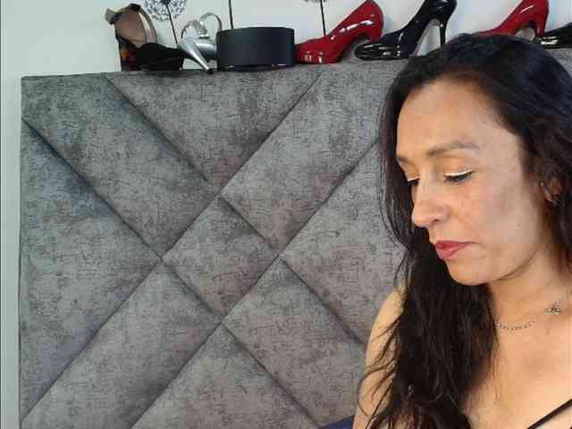 ShanteyLaurent webcam