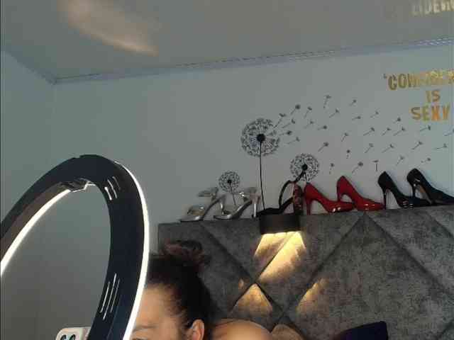 ShanteyLaurent webcam