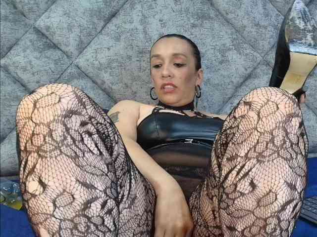ShanteyLaurent webcam
