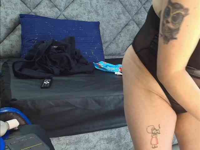 ShanteyLaurent webcam