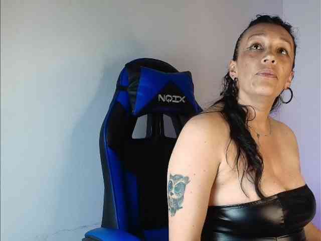 ShanteyLaurent webcam