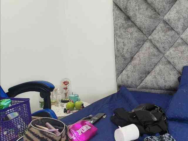 ShanteyLaurent webcam