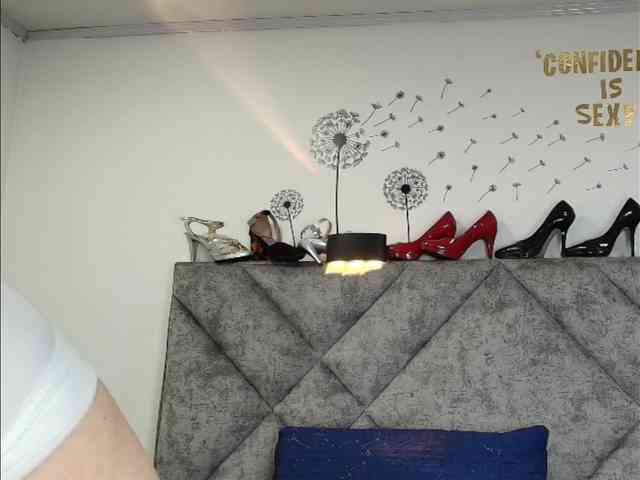 ShanteyLaurent webcam