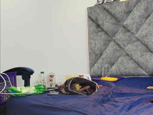 ShanteyLaurent webcam