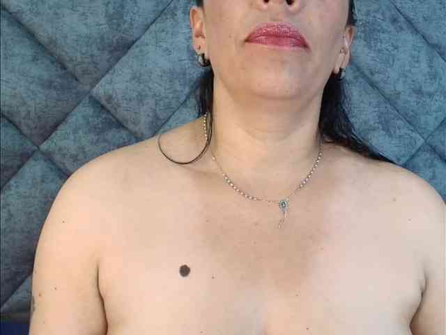 ShanteyLaurent webcam
