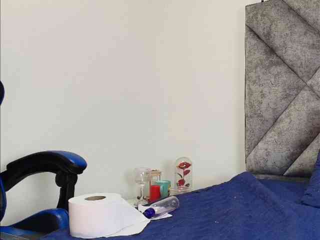 ShanteyLaurent webcam