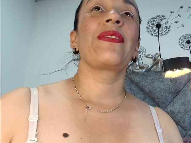 ShanteyLaurent webcam