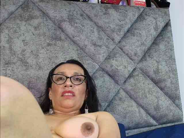 ShanteyLaurent webcam