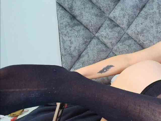 ShanteyLaurent webcam