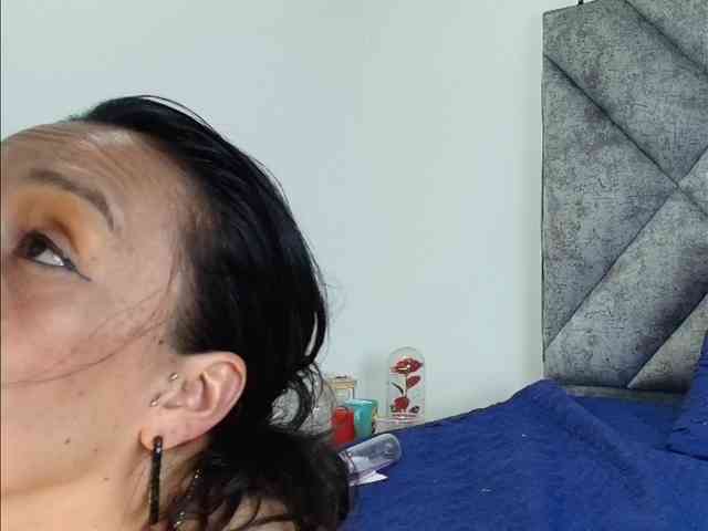 ShanteyLaurent webcam
