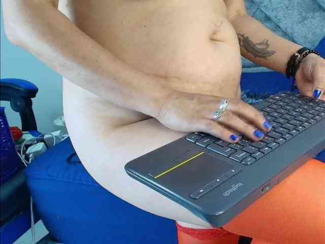 ShanteyLaurent webcam