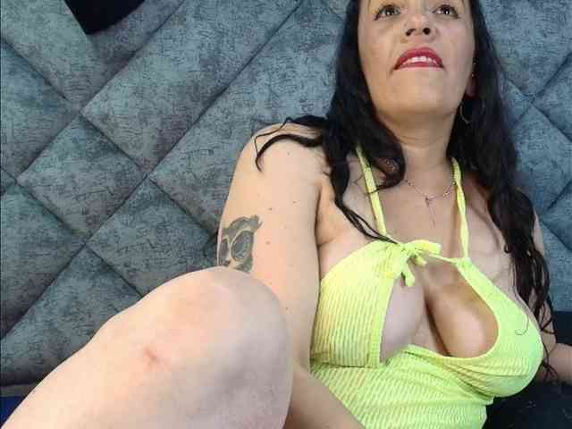 ShanteyLaurent webcam