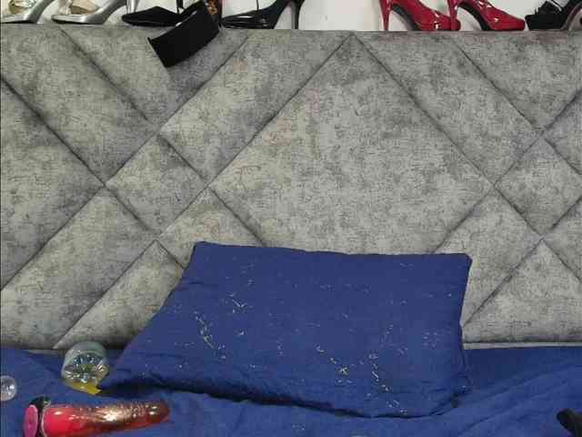 ShanteyLaurent webcam