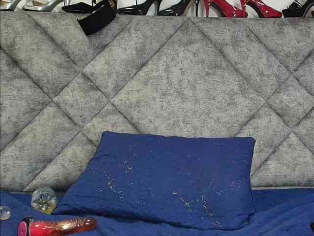 ShanteyLaurent webcam