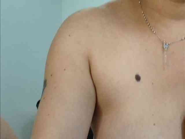 ShanteyLaurent webcam