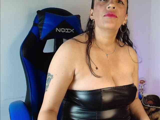 ShanteyLaurent webcam