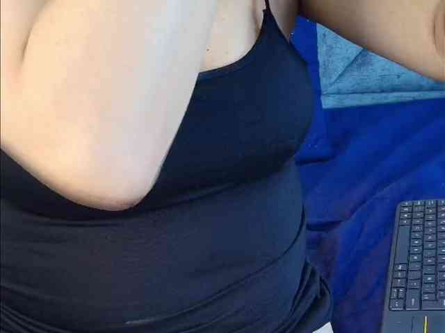 ShanteyLaurent webcam