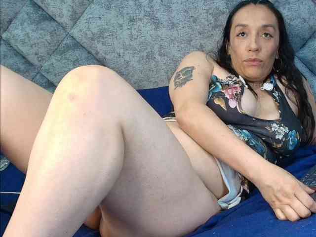 ShanteyLaurent webcam