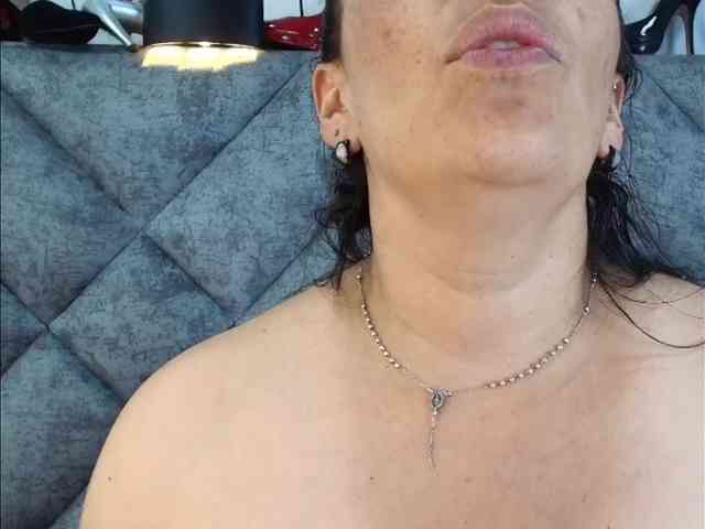ShanteyLaurent webcam