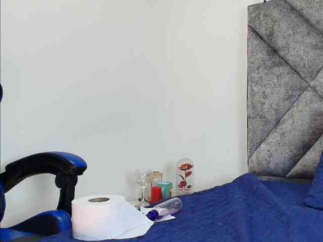 ShanteyLaurent webcam