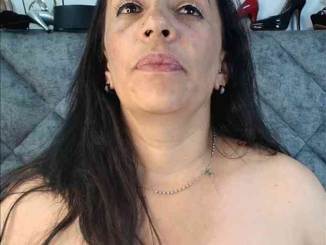 ShanteyLaurent webcam