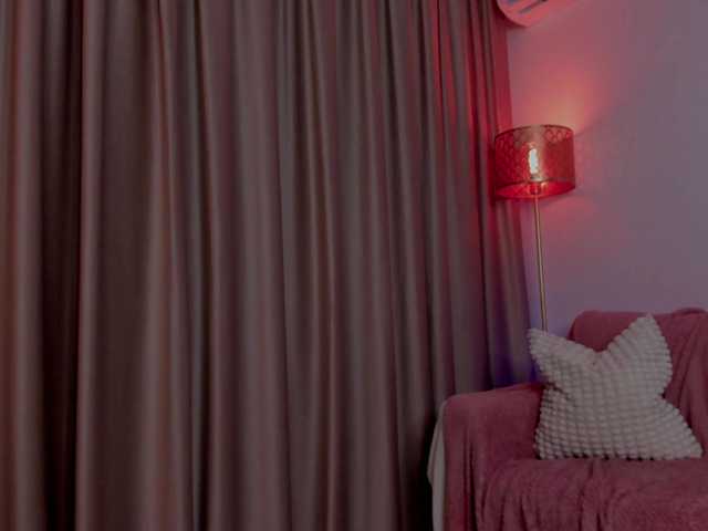 AlessandraCrystal live cam on BongaCams
